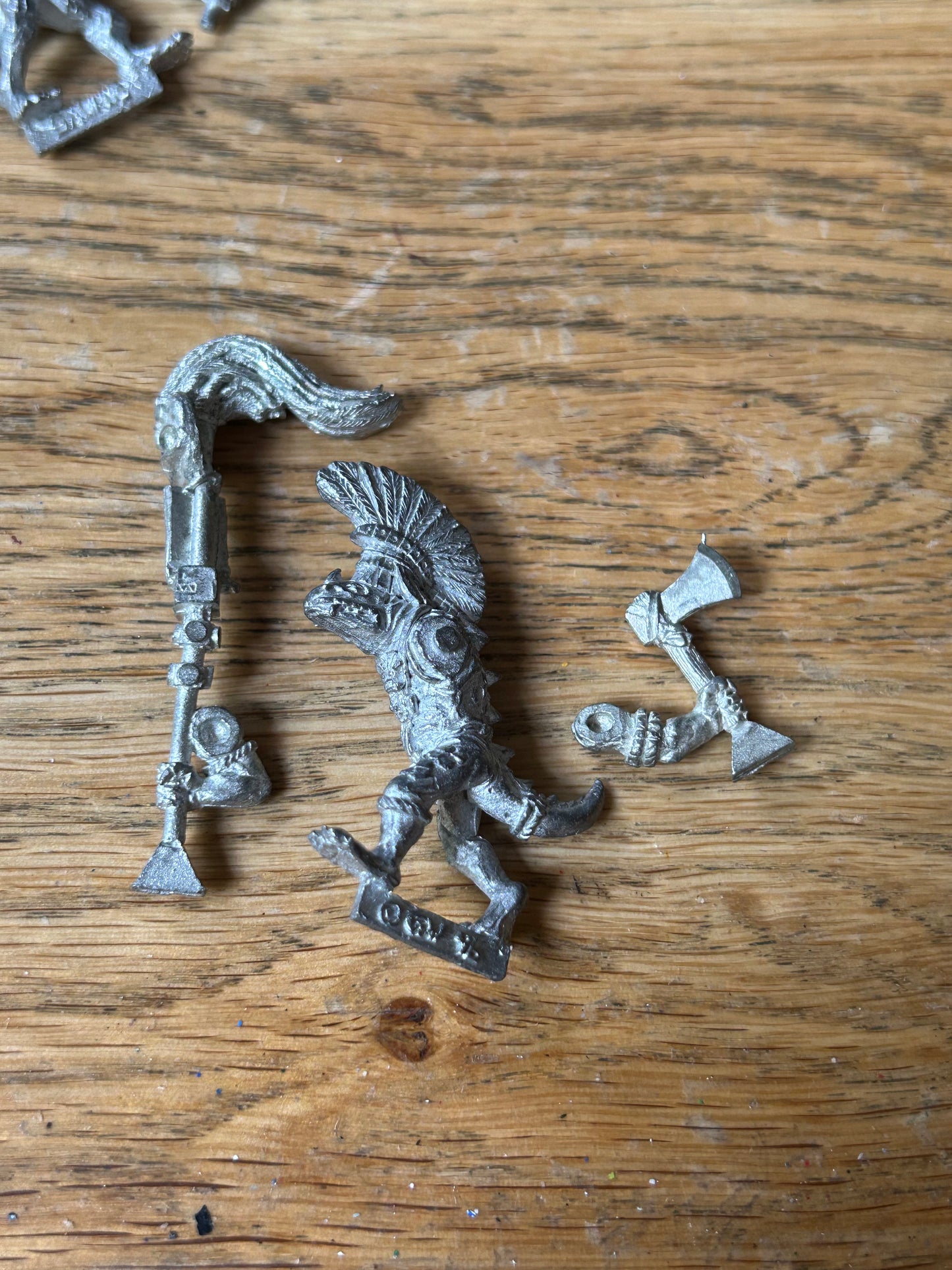 Warhammer - Lizardmen -  Classic Metal Saurus Standard Bearer
