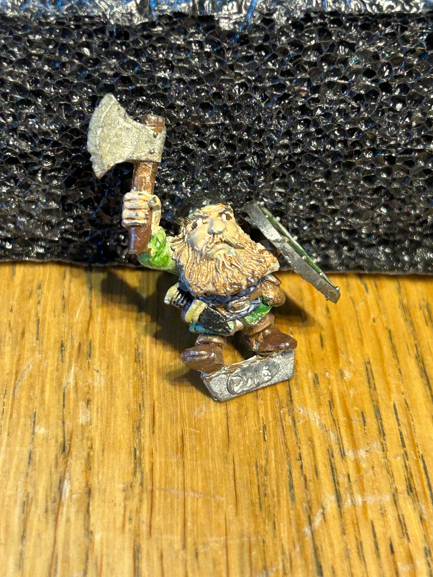 Warhammer Marauder MM10 6 Dwarf W/ Axe and shield Dwarves Clansmen Games Workshop Citadel