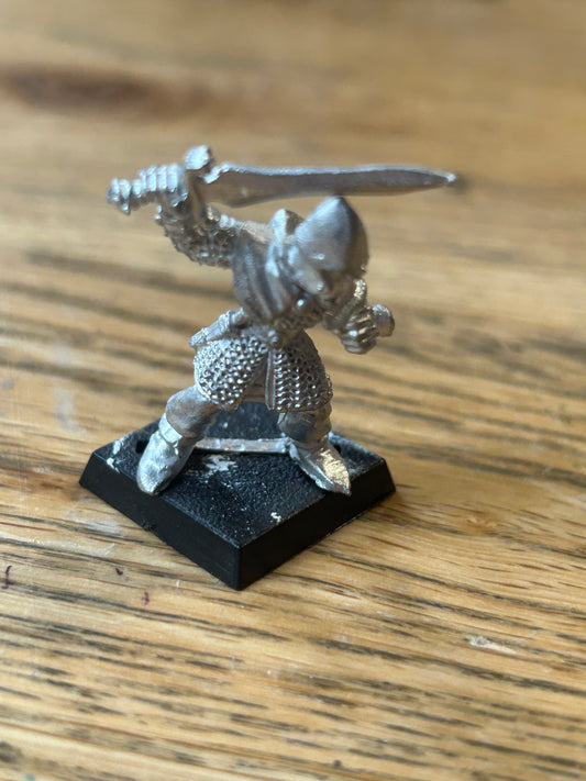 Citadel Warhammer classic 80s Elf Warrior Katha