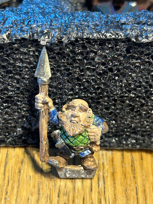 Marauder miniatures mm10 dwarfs DW 20
w. Spear & Shield, no Helmet uncatalogued