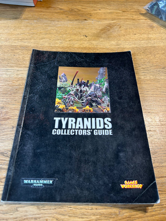 TYRANIDS COLLECTORS GUIDE - 2005 GAMES WORKSHOP - WARHAMMER 40K BOOK