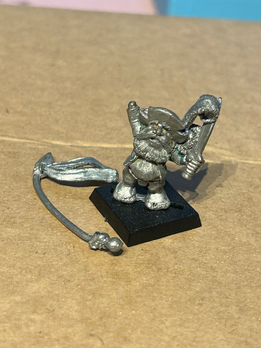Warhammer Marauder MB1 DR9 Dwarf Regiment STANDARD BEARER Landsknecht OOP 1989