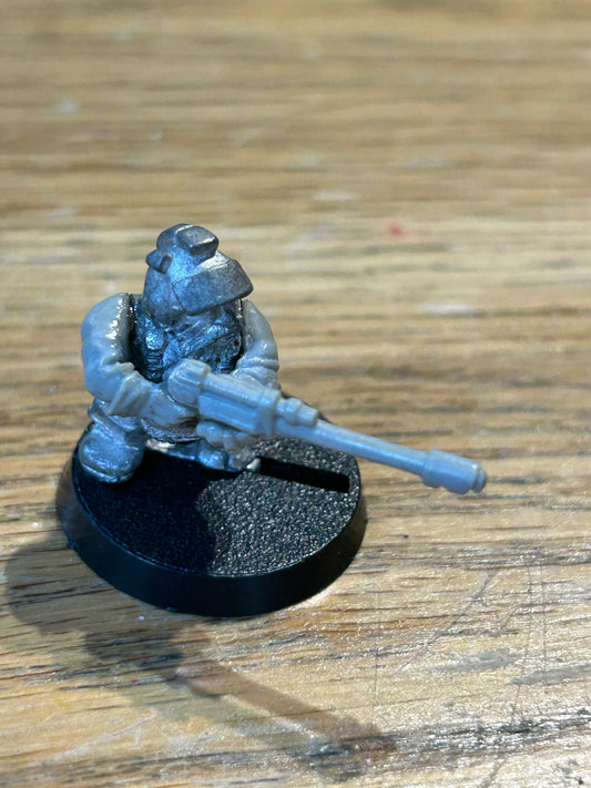 Warhammer 40k Rogue Trader metal squat with plastic arms and lasgun