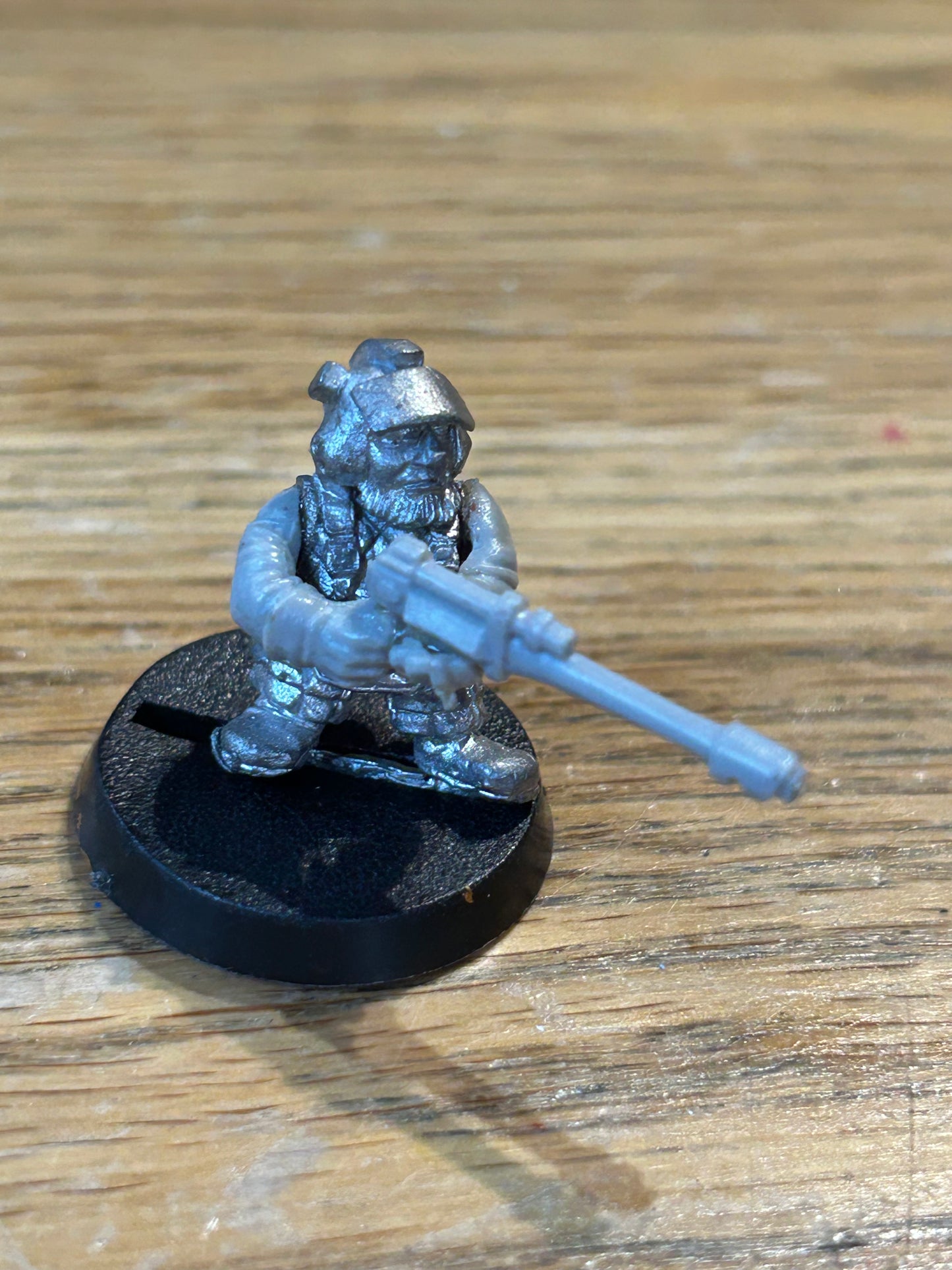 Warhammer 40k Rogue Trader metal squat with plastic arms and lasgun