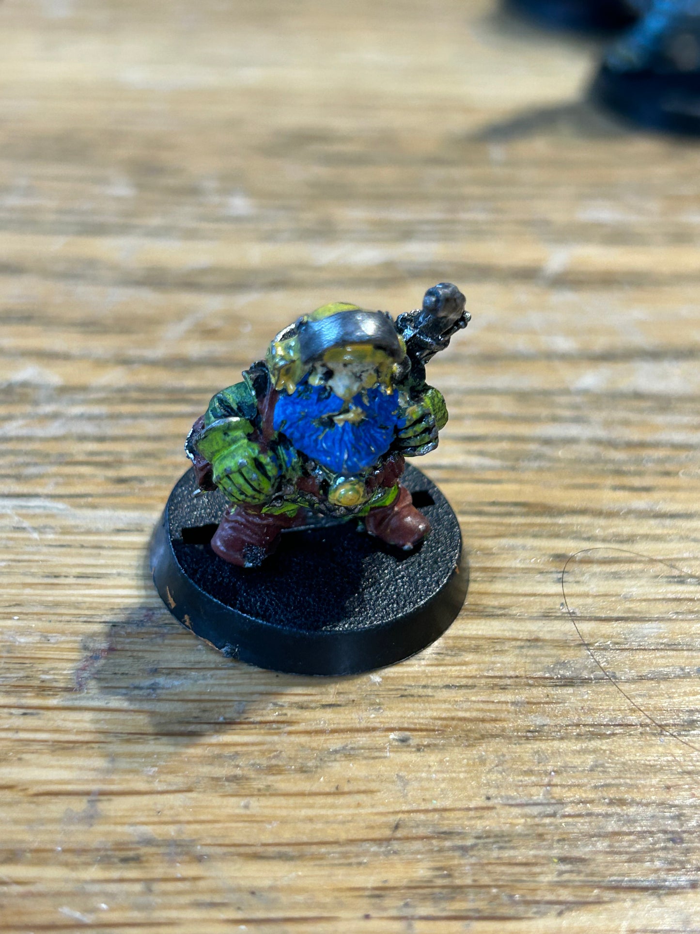 Citadel Warhammer 80s 40K Iron Claw Squat with lasgun