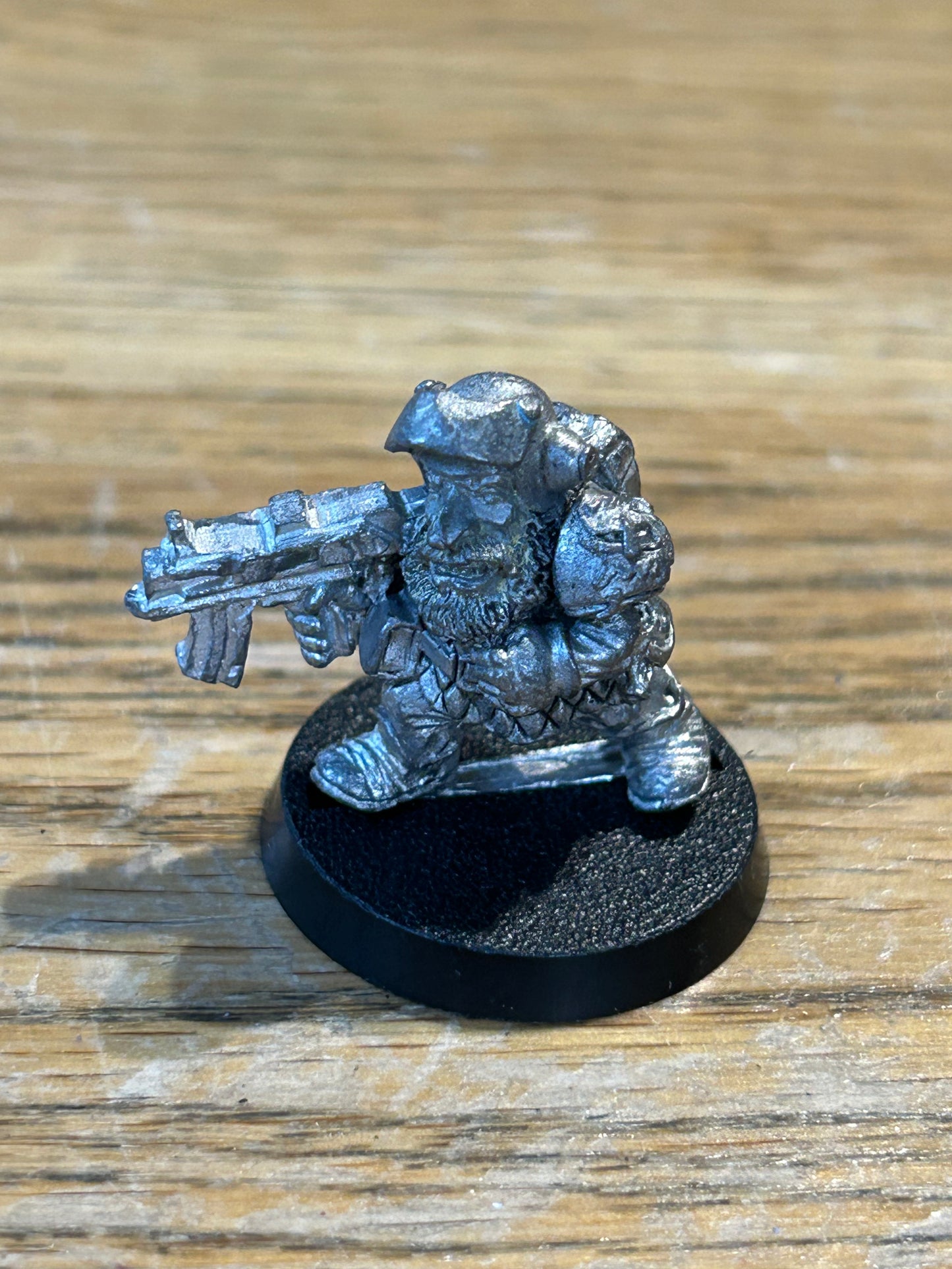 Citadel Warhammer 80s 40K Iron Claw Squat with bolt gun