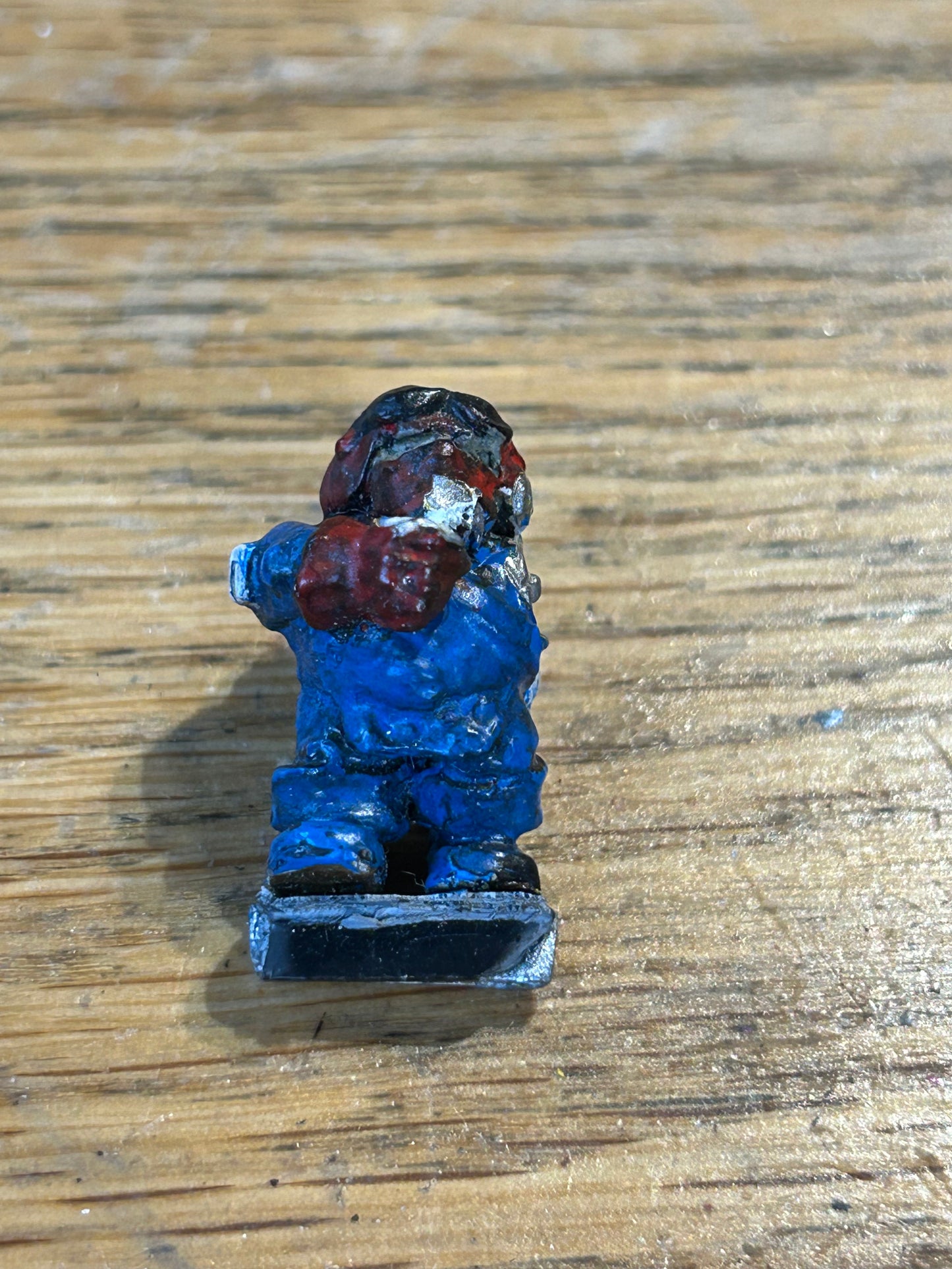 Rogue Trader Warhammer 40k Squat Adventurer (only one plastic arm and no weapon)