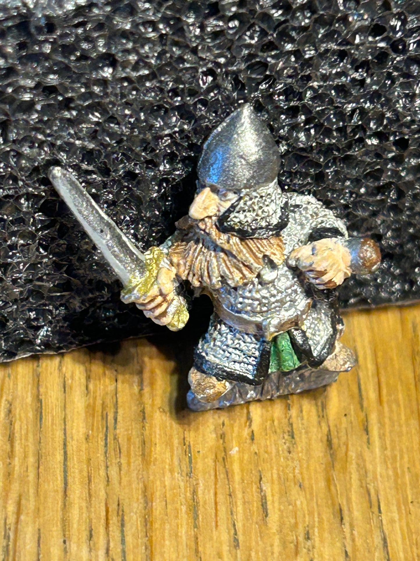 Warhammer fantasy dwarfs 4308 dwarf adventurers 4308/9 (e)
Dwarf with Sword