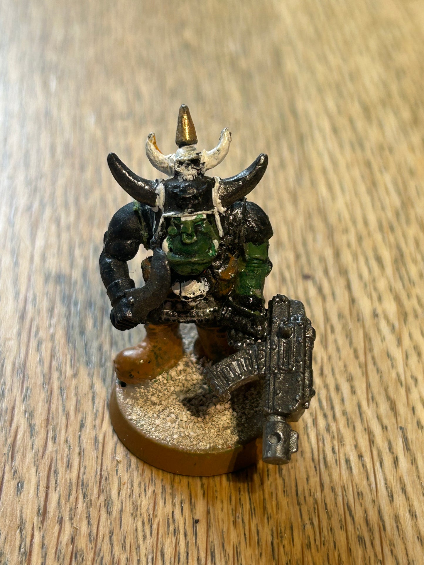 Warhammer 40k - Orks, Classic Rogue Trader - Goff Orc Skarboy, Skar Boy