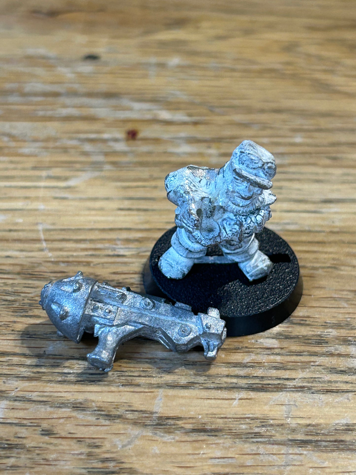 Warhammer 40k Rogue Trader Squat with heavy plasma gun