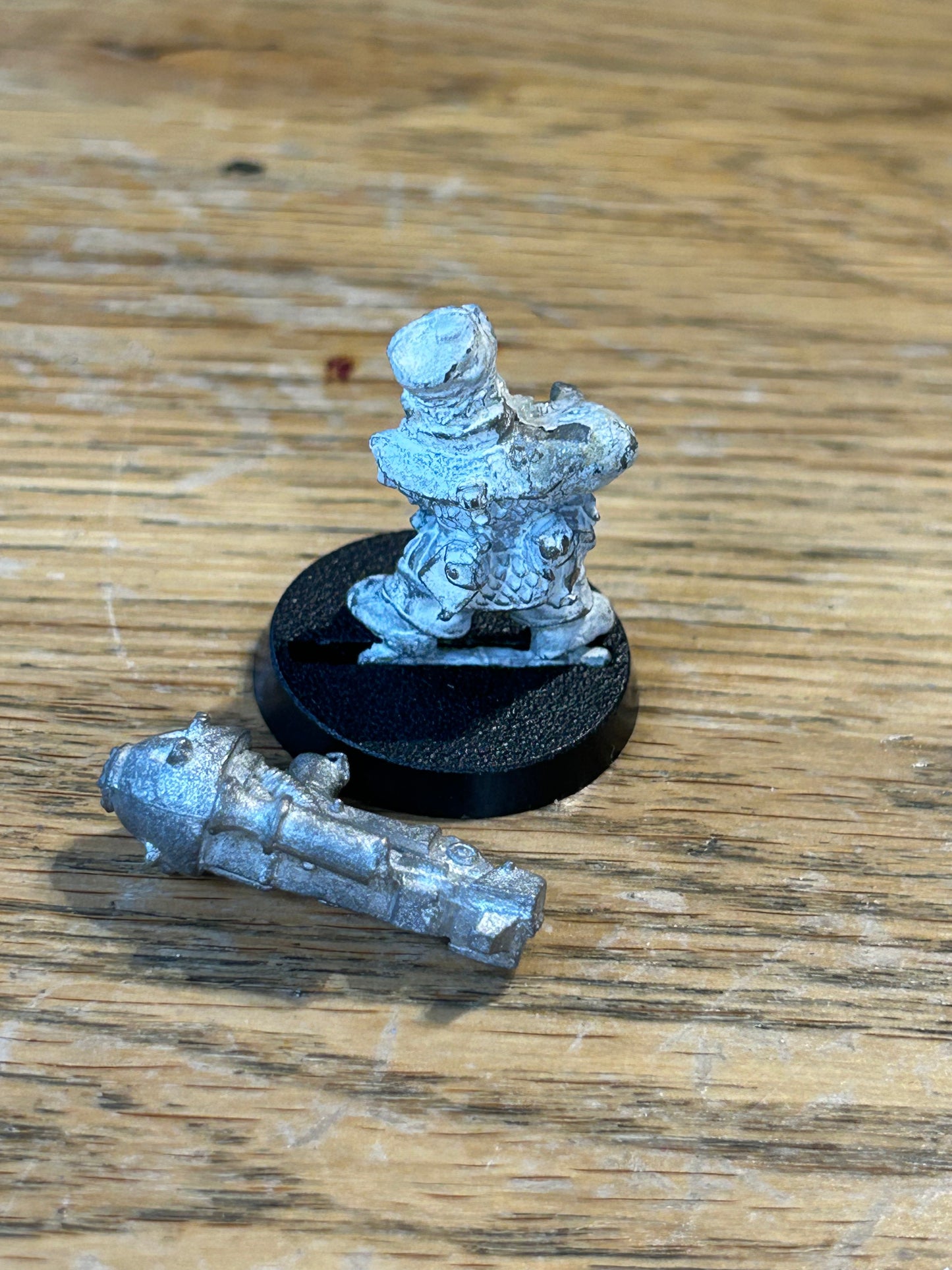 Warhammer 40k Rogue Trader Squat with heavy plasma gun