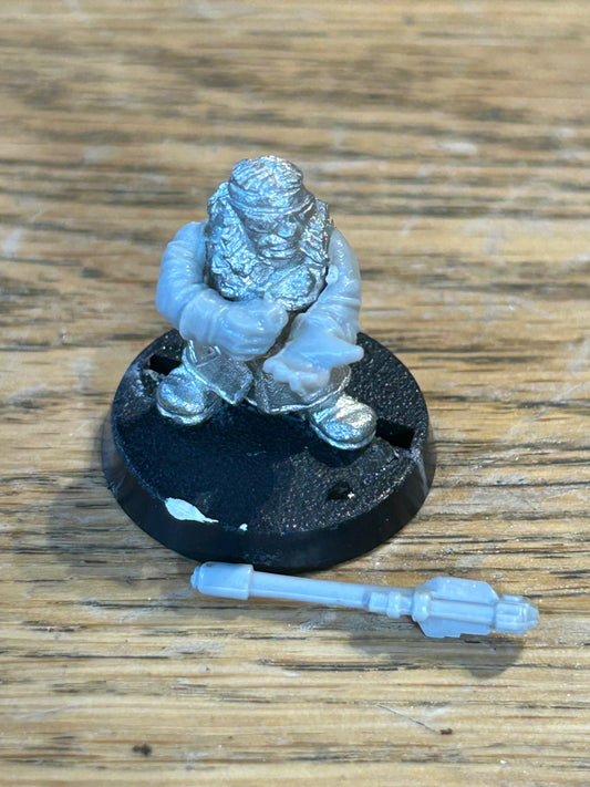 Warhammer 40k Rogue Trader Space Dwarf biker on foot