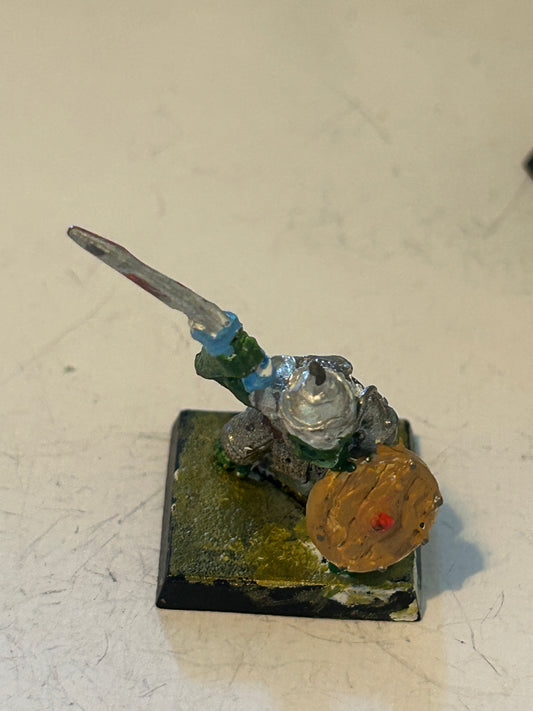 ME44 Uruk-hai LOTR citadel games workshop Gw With Sword Middle-earth Oldhammer