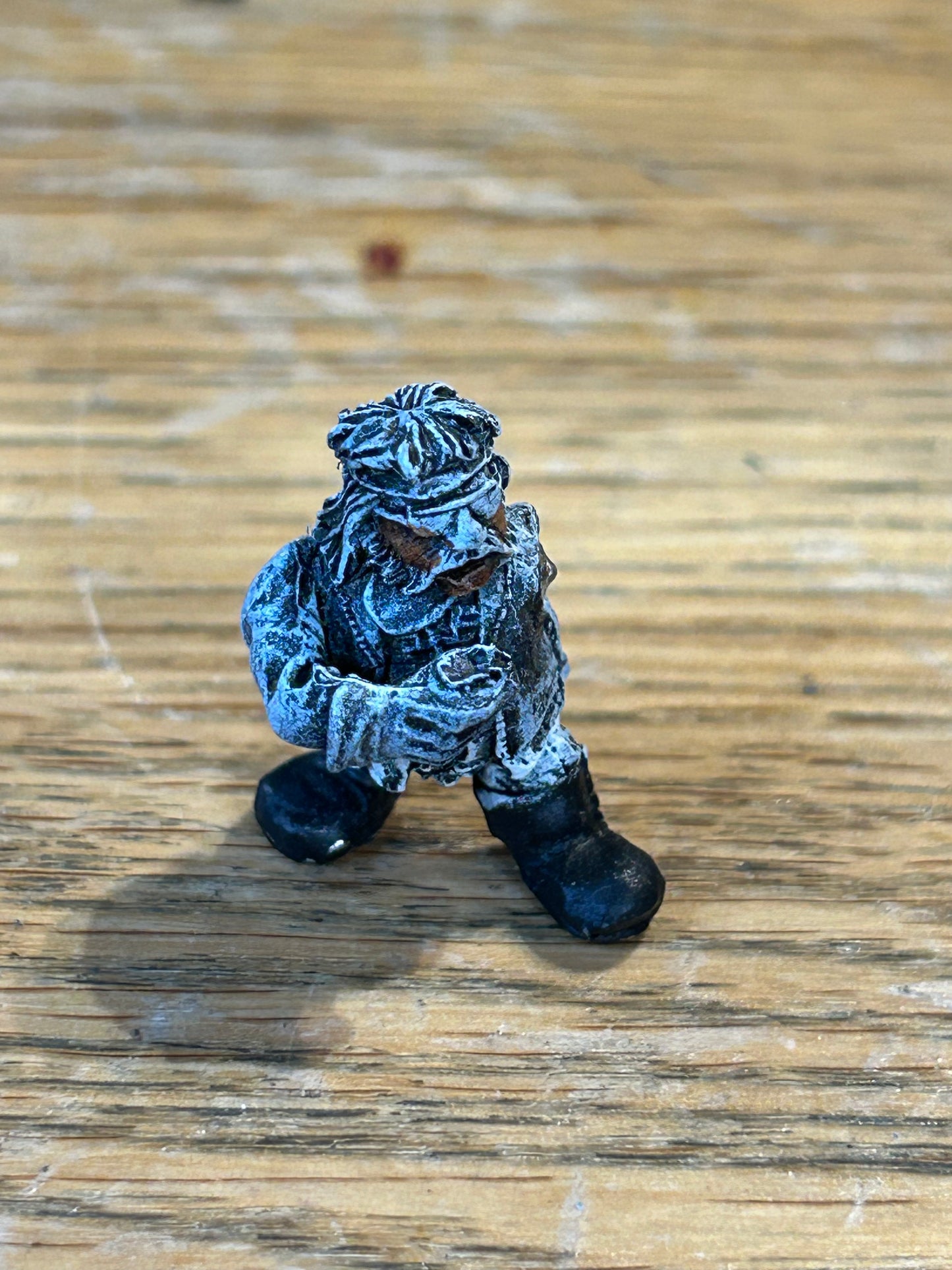 Rogue Trader Warhammer 40k Squat biker (only one plastic arm and no tab)