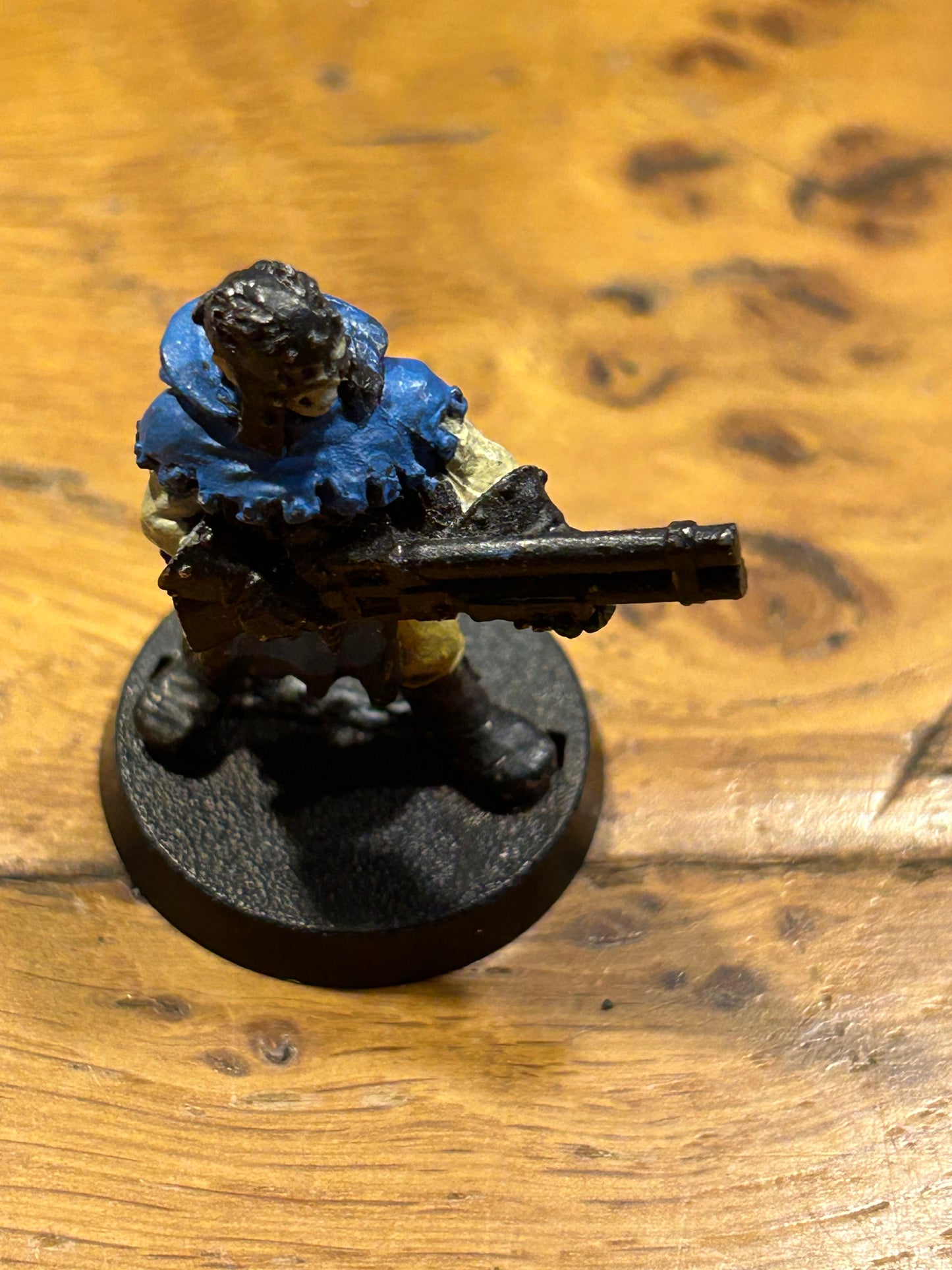 Cawdor ganger with shotgun necromunda