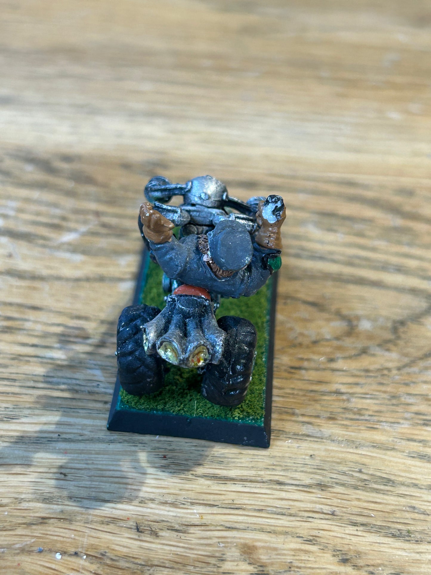 Warhammer 40k Rogue Trader Squat biker on Trike