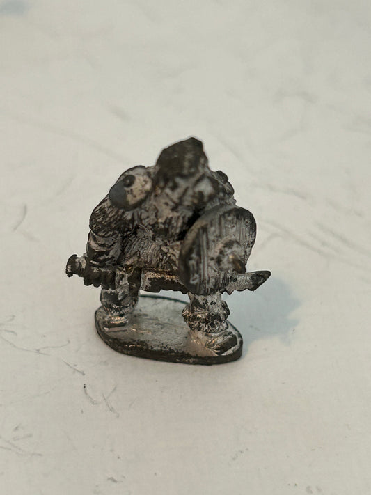 Warhammer fantasy orcs chronicle orc with sword and shield