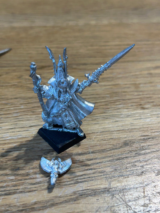 Vintage Warhammer High Elves 'Teclis High Elf Mage' 1990s Metal (moon icon needs attaching and might not be from this exact teclis as I have 8 broken ones)