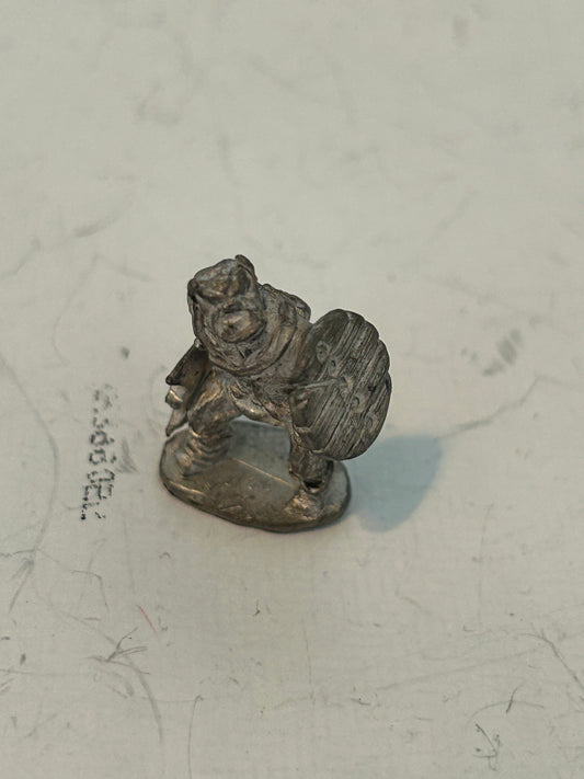 Warhammer fantasy orcs chronicle orc with sword and shield