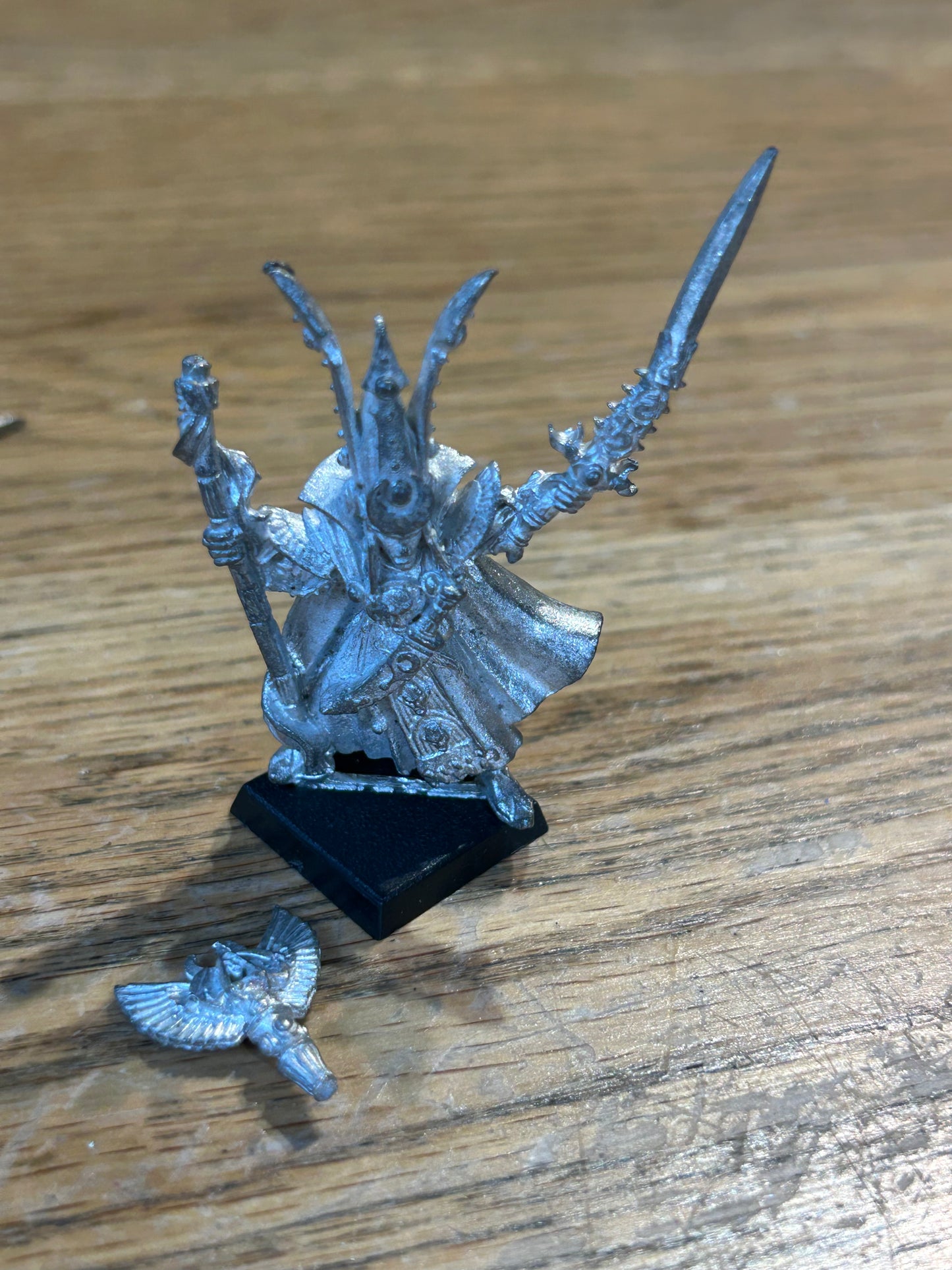 Vintage Warhammer High Elves 'Teclis High Elf Mage' 1990s Metal (moon icon needs attaching and might not be from this exact teclis as I have 8 broken ones)