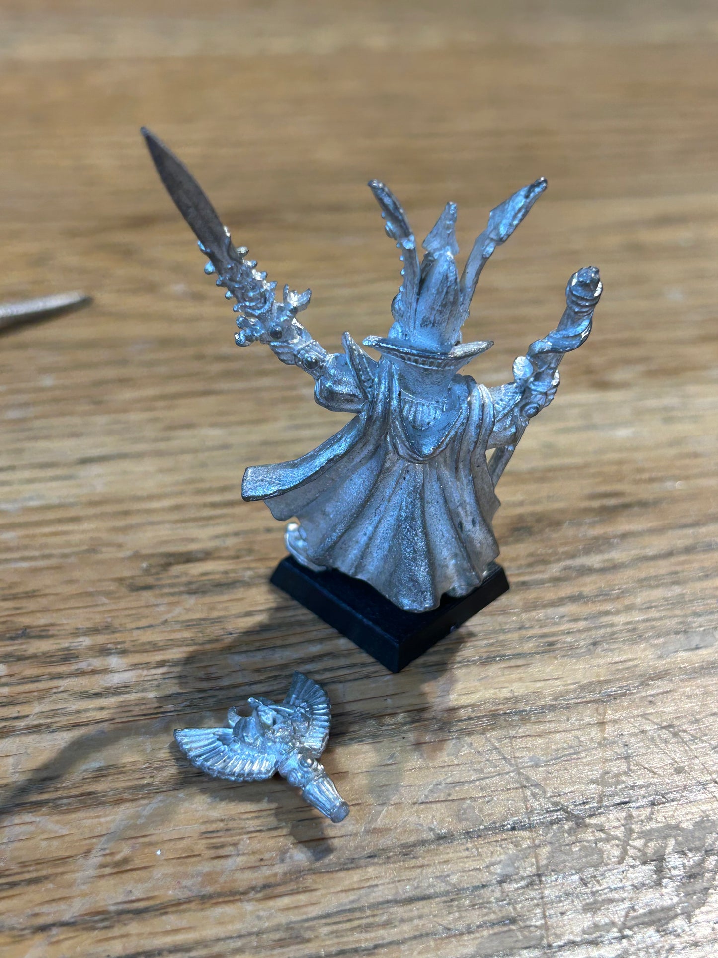 Vintage Warhammer High Elves 'Teclis High Elf Mage' 1990s Metal (moon icon needs attaching and might not be from this exact teclis as I have 8 broken ones)