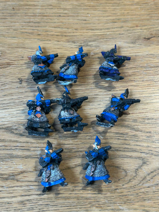 Dark elf crossbow men x8 (missing the front of crossbows and two have no tabs)