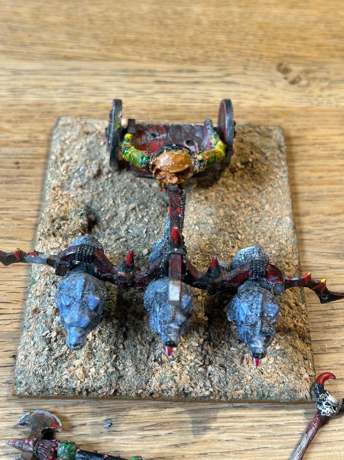 Warhammer Grom The Paunch Orcs & Goblins of Misty Mountains Chariot Metal (missing two of the wolf tails).