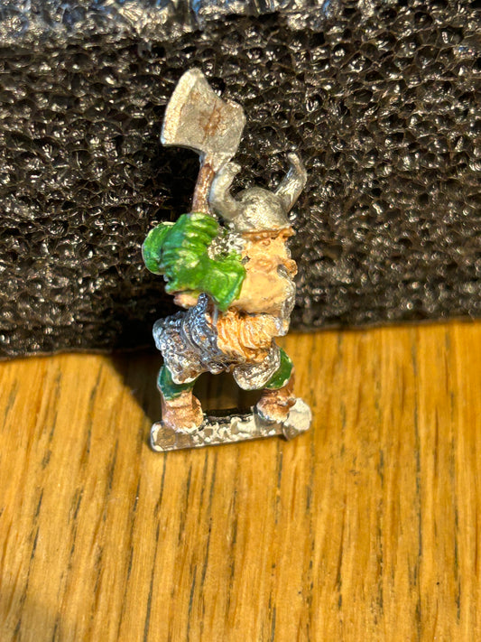 Games Workshop Warhammer Norse Dwarf with Axe Dwarves Metal Figure Army B2
