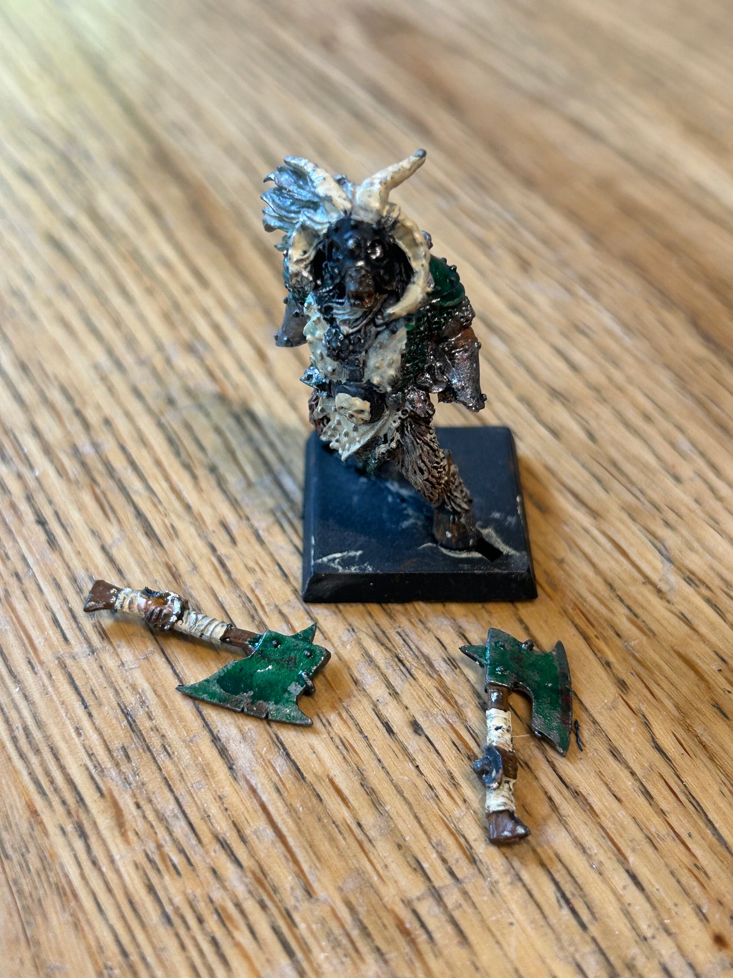 Warhammer Fantasy Old World Beasts of Chaos Metal Beastlord 2 hand weapons