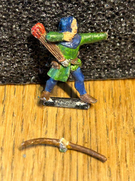 Games Workshop Citadel archer WD129 4154/3A Pierre Bretonnia warhammer fantasy (hand needs gluing on)