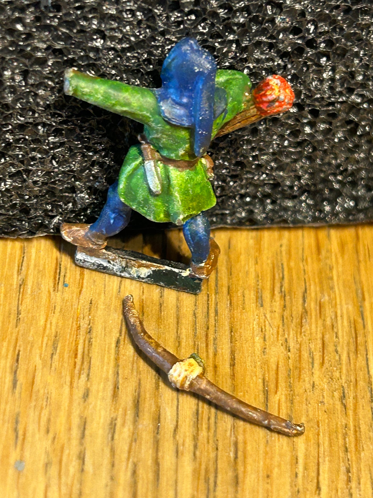 Games Workshop Citadel archer WD129 4154/3A Pierre Bretonnia warhammer fantasy (hand needs gluing on)