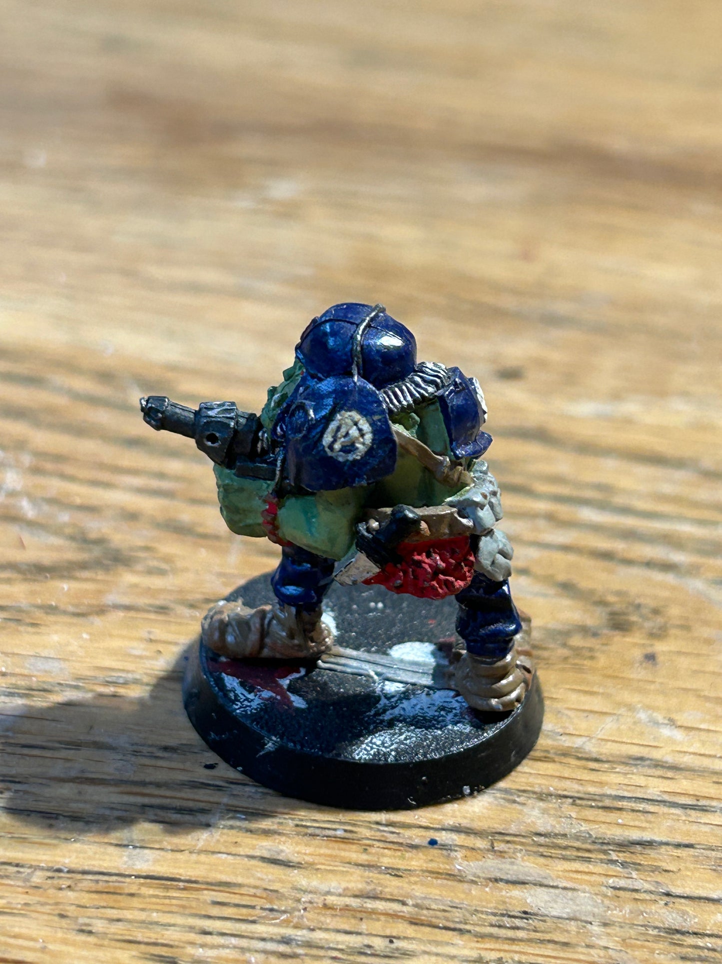 Warhammer 40k rogue trader space ork raider trooper