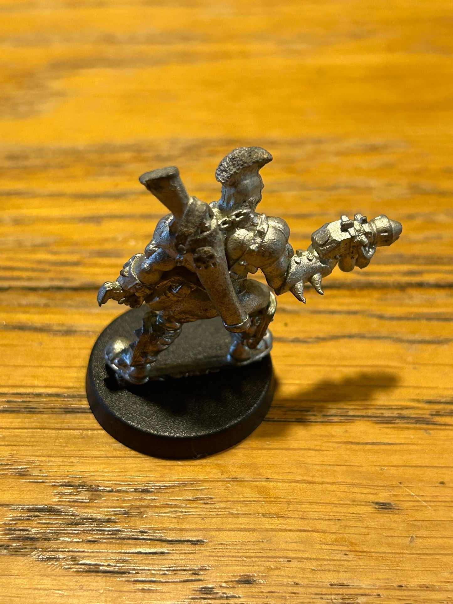 Necromunda Goliath ganger hand flamer and shotgun