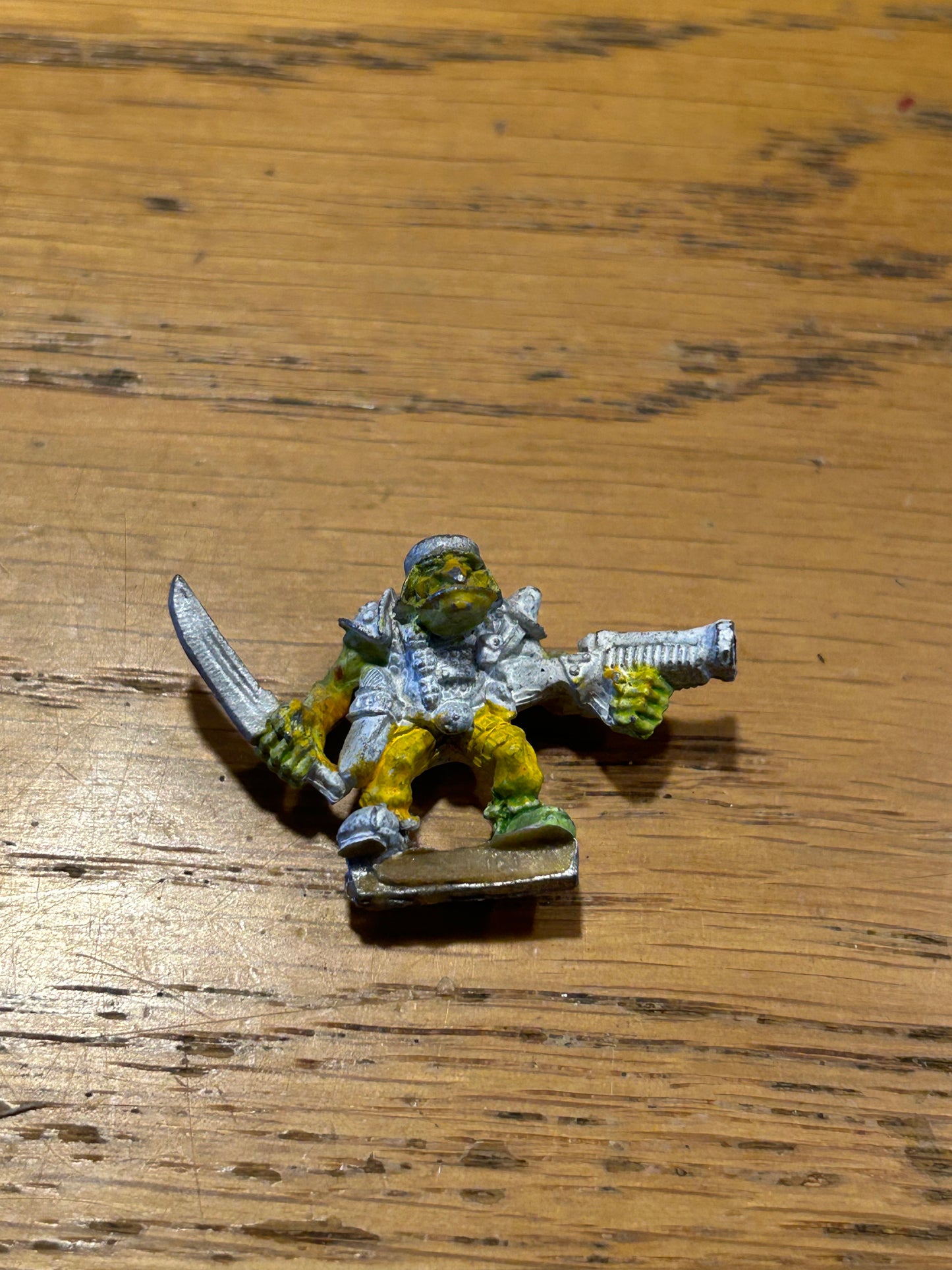 ERT06 Space Goblin / Gretchin with Sawn-Off Rogue Trader Citadel Metal 40k