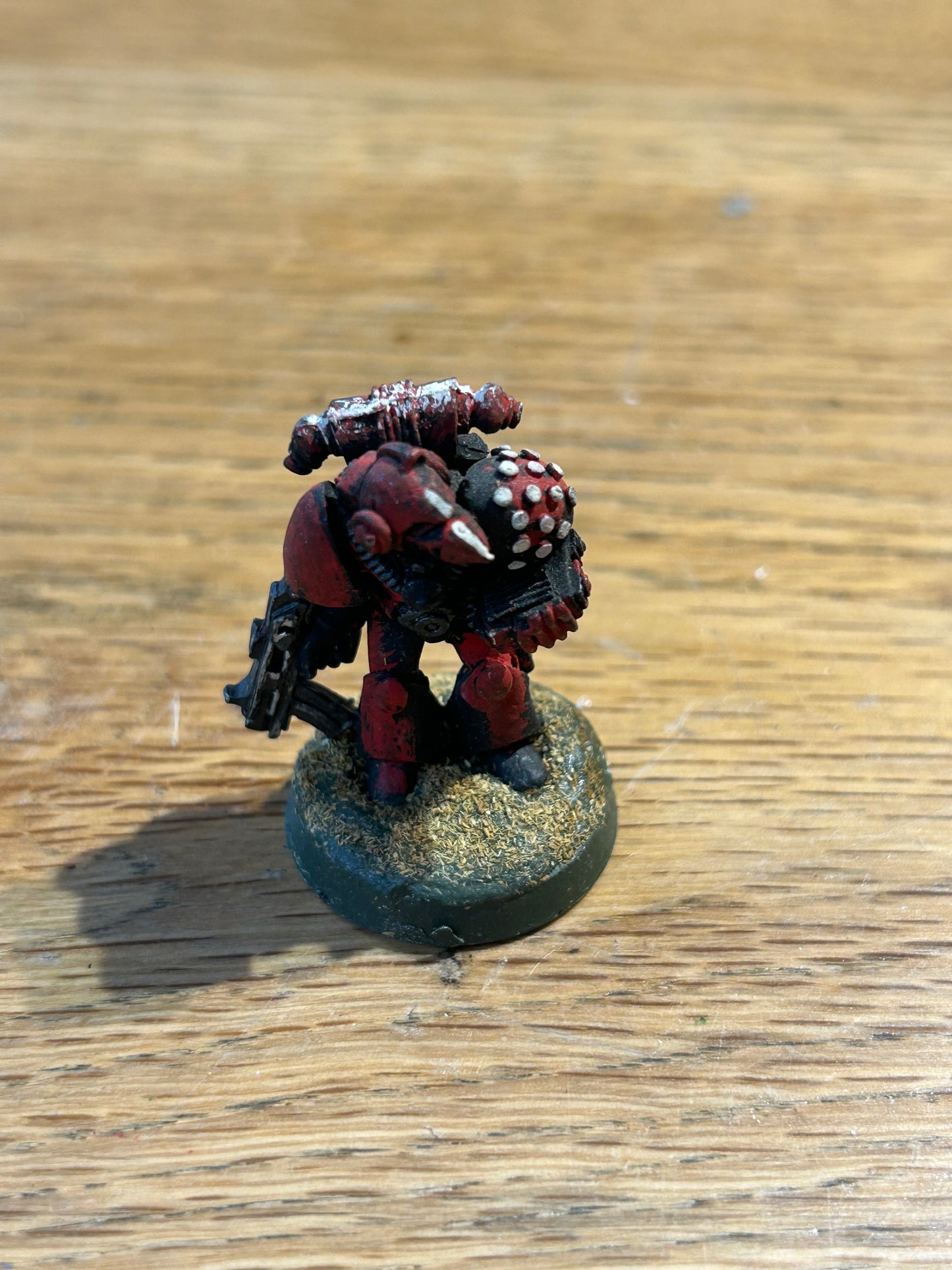 Rogue Trader Space Marine RT101 Brother Slater Warhammer 40k 1988 Metal (has milliput around the base which will need removing if you want to rebase him, tab is still there)