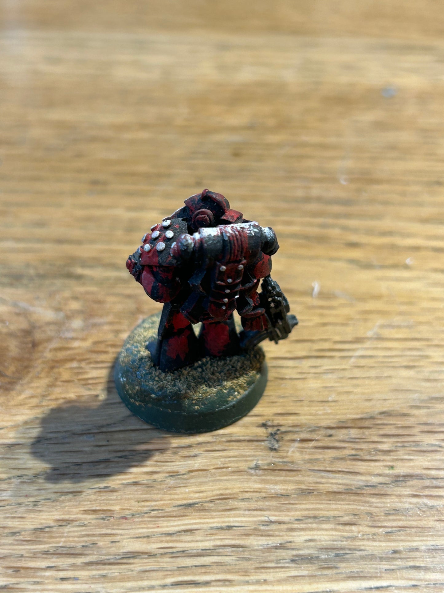 Rogue Trader Space Marine RT101 Brother Slater Warhammer 40k 1988 Metal (has milliput around the base which will need removing if you want to rebase him, tab is still there)
