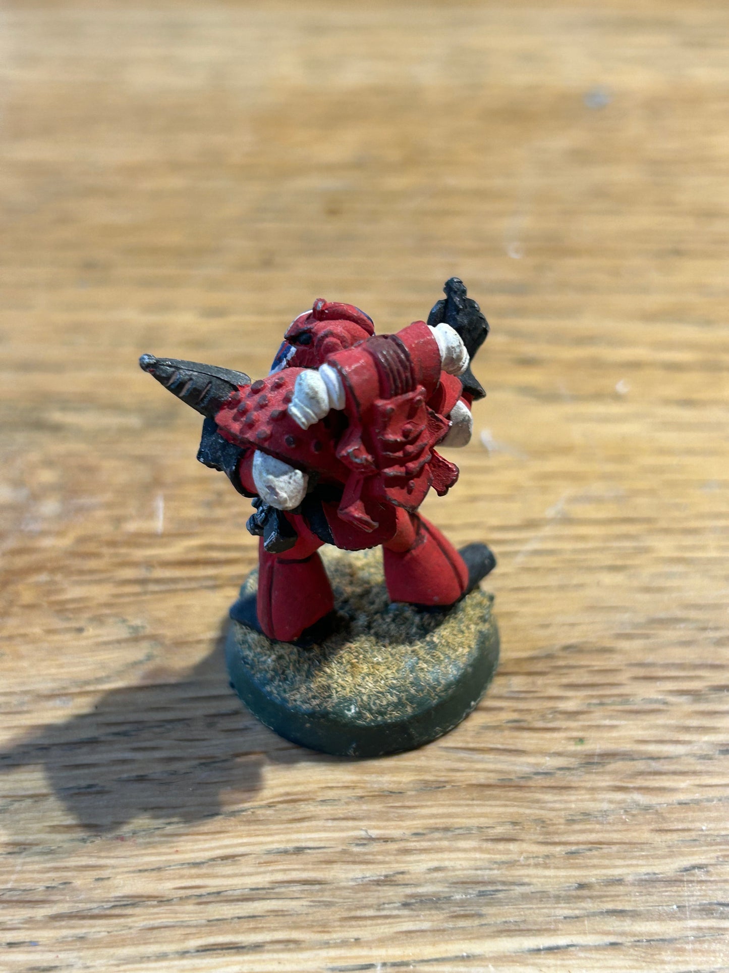 Space Marine Brother Gorshin Needle Gun Rogue Trader Metal Citadel Marine with metal backpack (has milliput on the base which will need removing if you want to rebase; tab is unaffected)