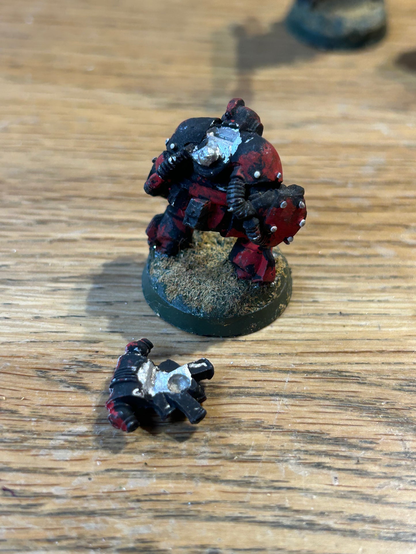 Rogue Trader RT01 Space Marine Brother Levers Twin Power Fists 40k Citadel (has milliput around the base which will need removing if you want to rebase him, tab is still there)