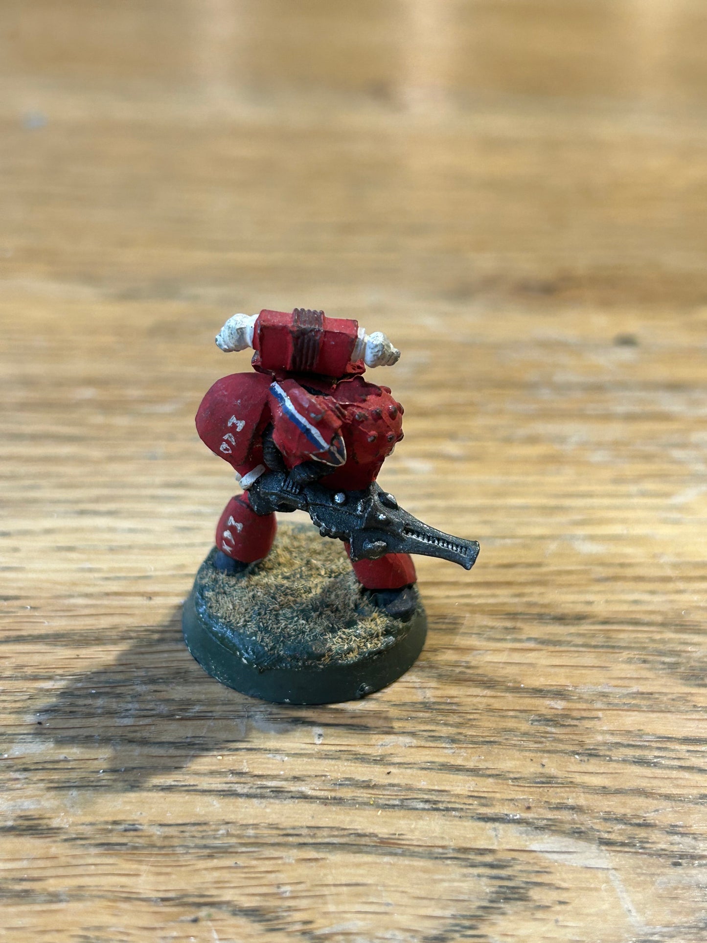 Rogue Trader Space Marine Brother Fielding Shuriken Catapult Citadel Metal and metal backpack (has milliput around the base which will need removing if you want to rebase him, tab is still there)