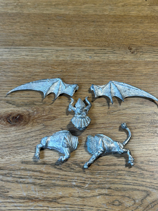 Warhammer Chaos Dwarf Mighty Lammasu METAL WFB Very rare ( no rider or banner)
