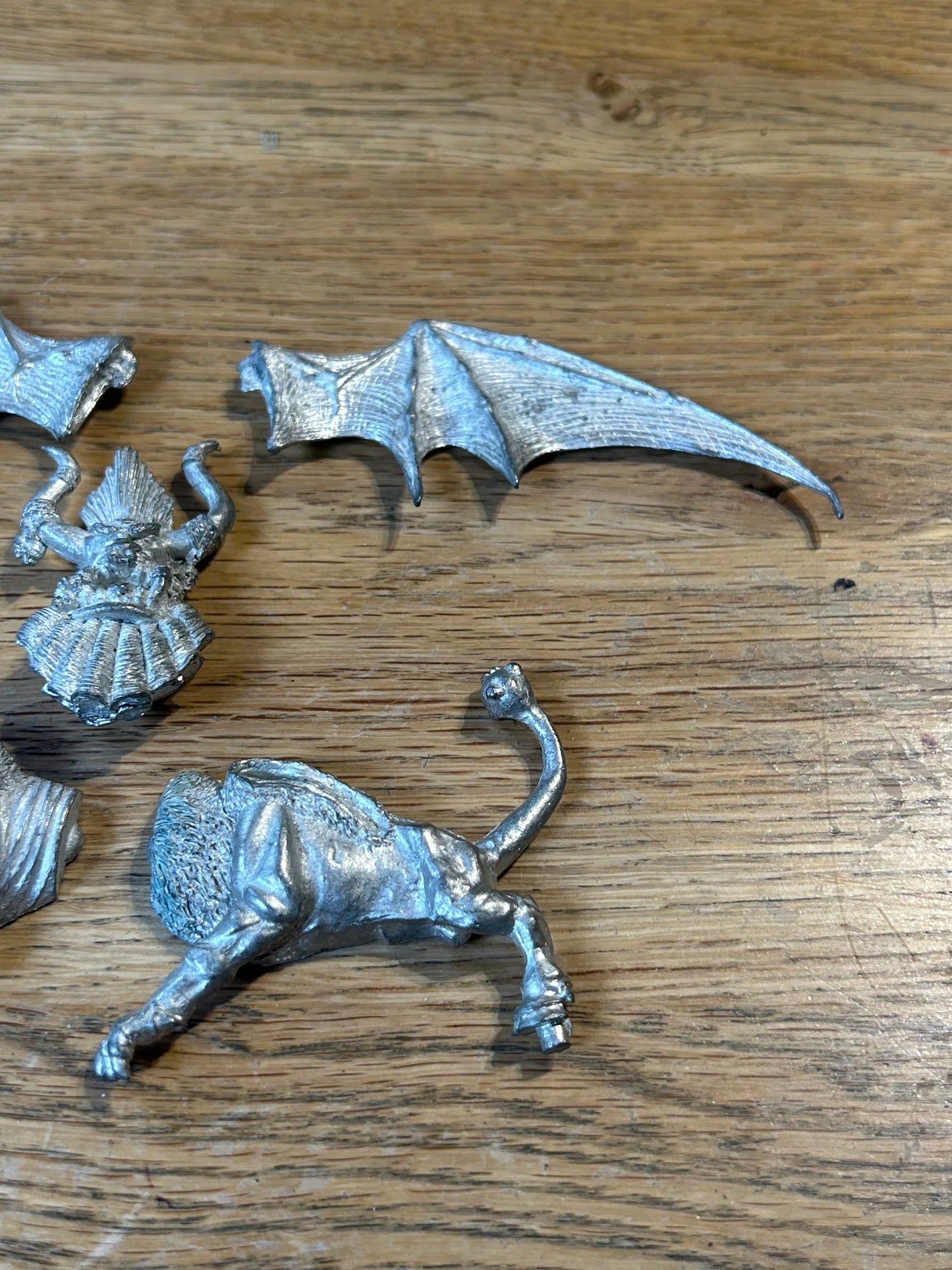 Warhammer Chaos Dwarf Mighty Lammasu METAL WFB Very rare ( no rider or banner)