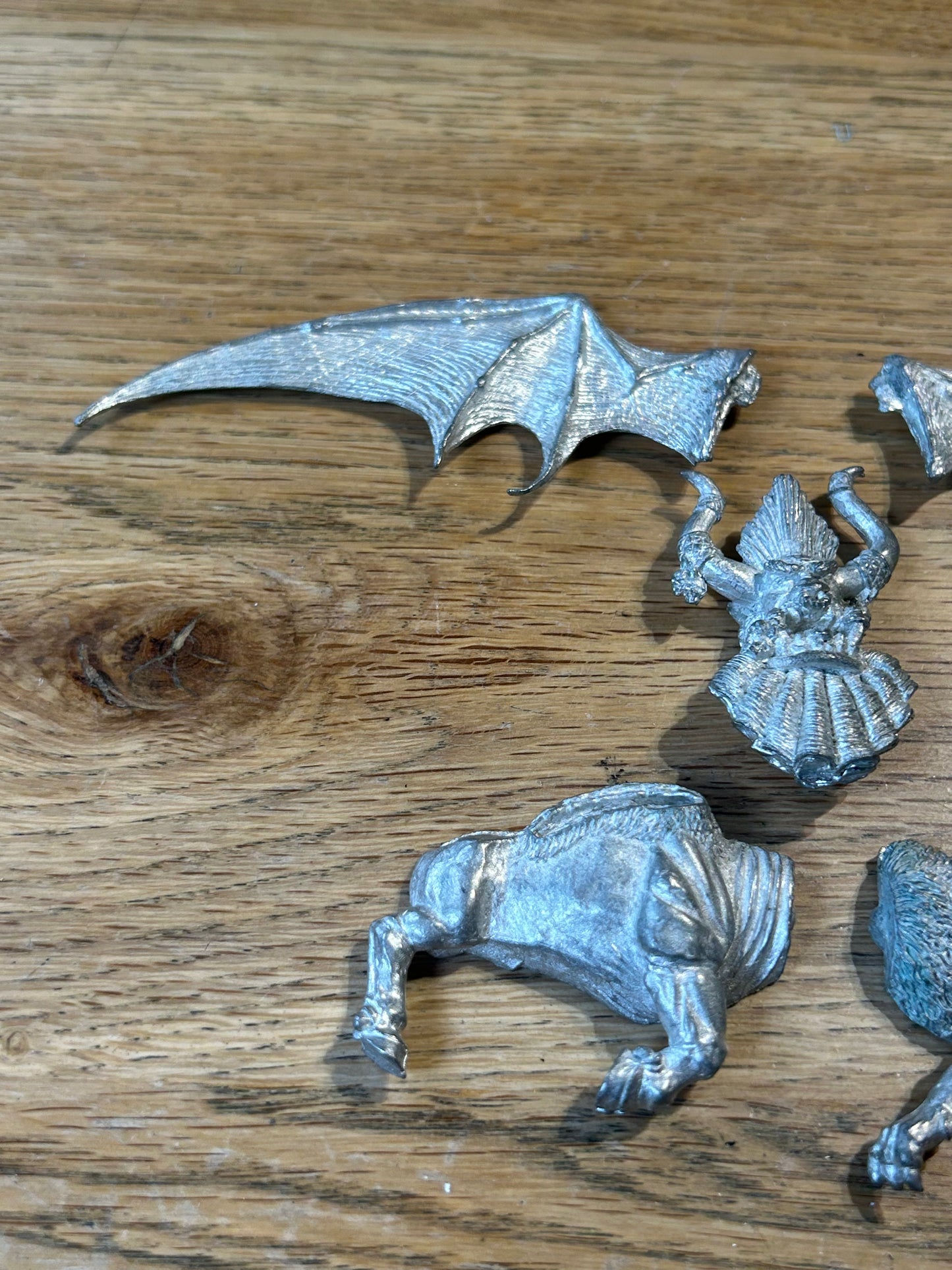 Warhammer Chaos Dwarf Mighty Lammasu METAL WFB Very rare ( no rider or banner)