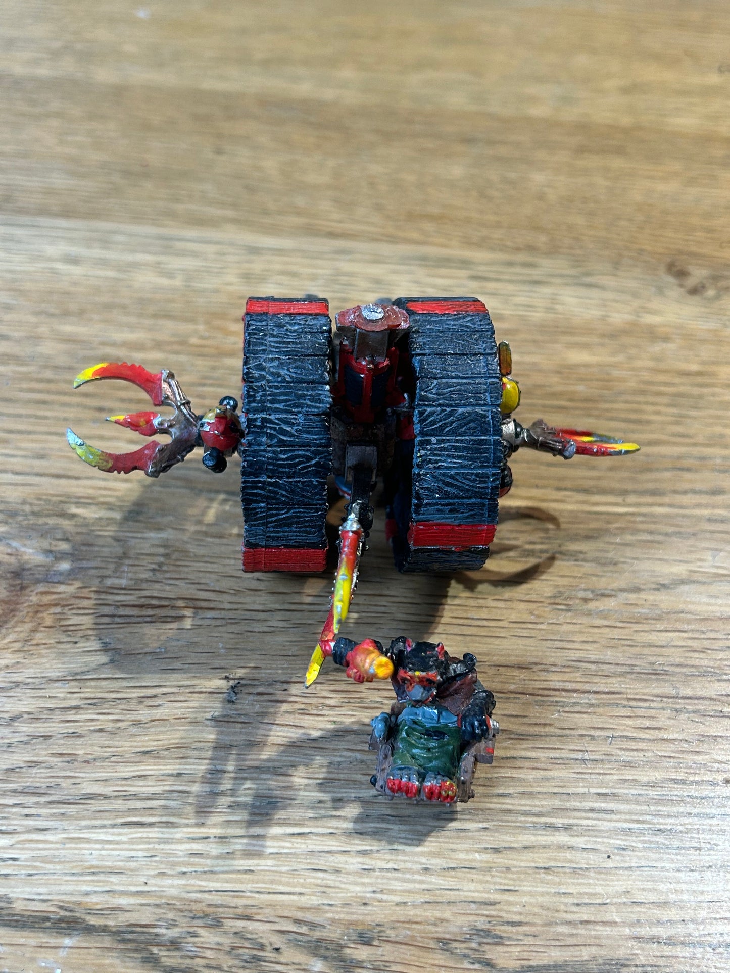 Warhammer Fantasy/The Old World: Skaven Metal Doom Wheel (missing the back of the chair)