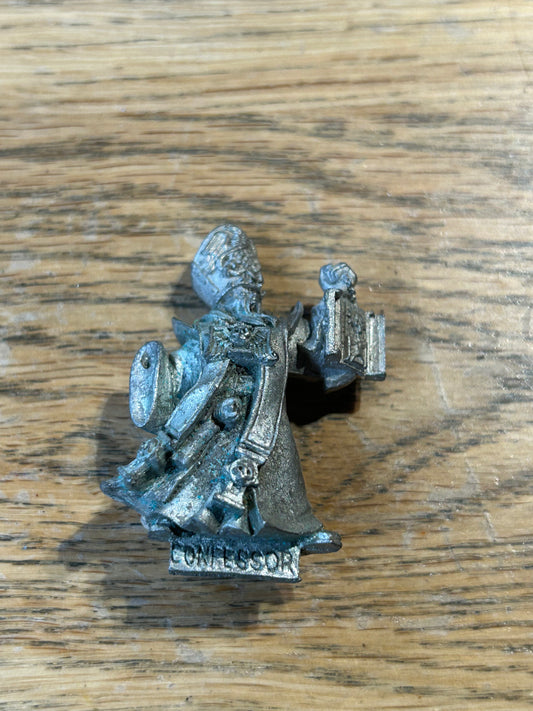 Warhammer 40k Confessor Priest (missing staff hand)