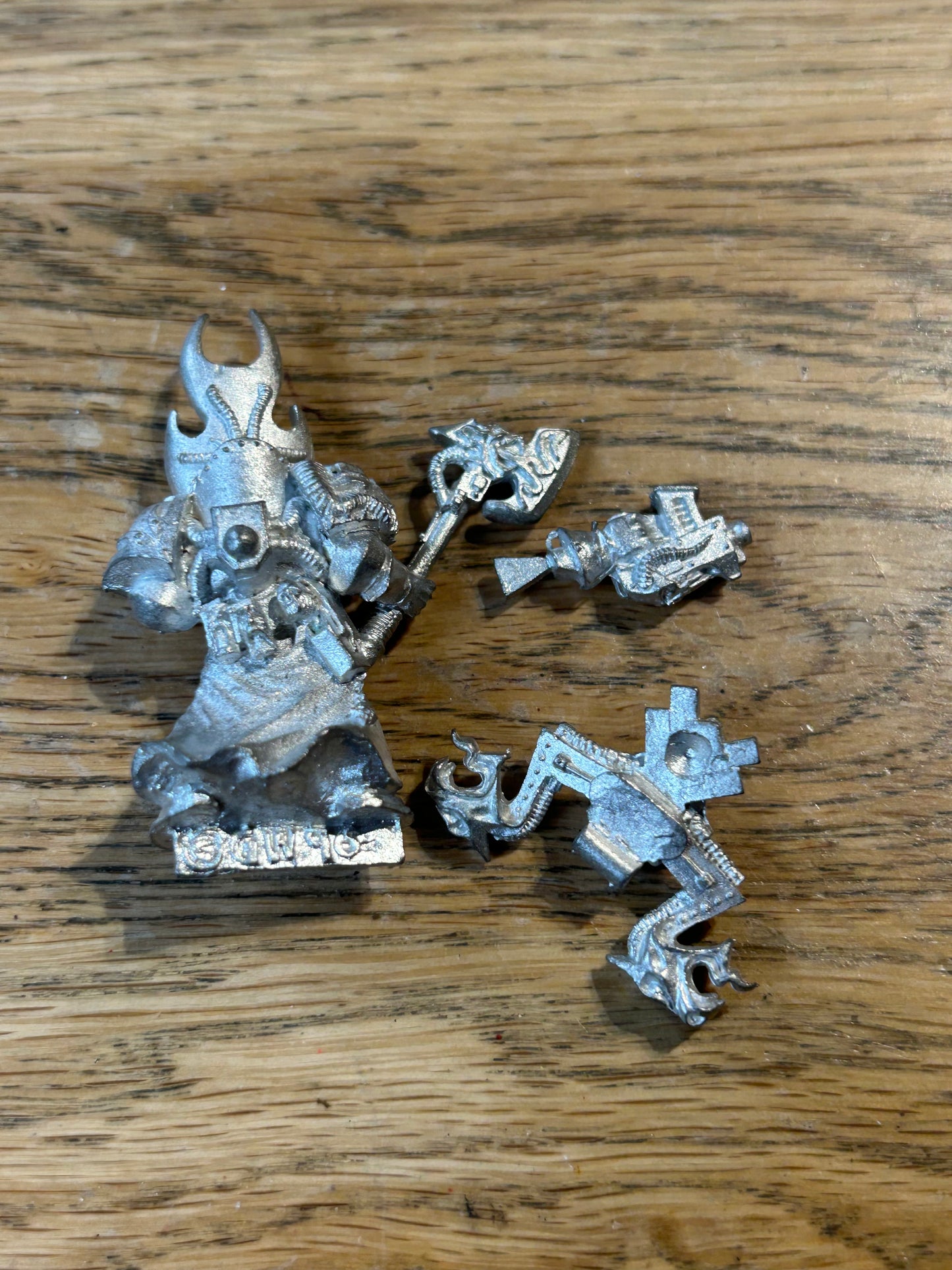 Warhammer 40k - Chaos - Classic Metal Sorcerer
