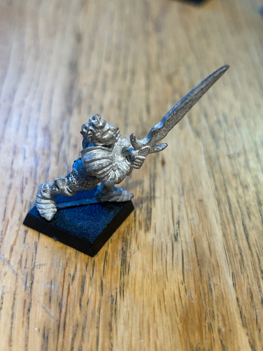 F5 Paladin Fighter Le Marquis de Sword Knight F5 Warhammer fantasy empire or bretonnian