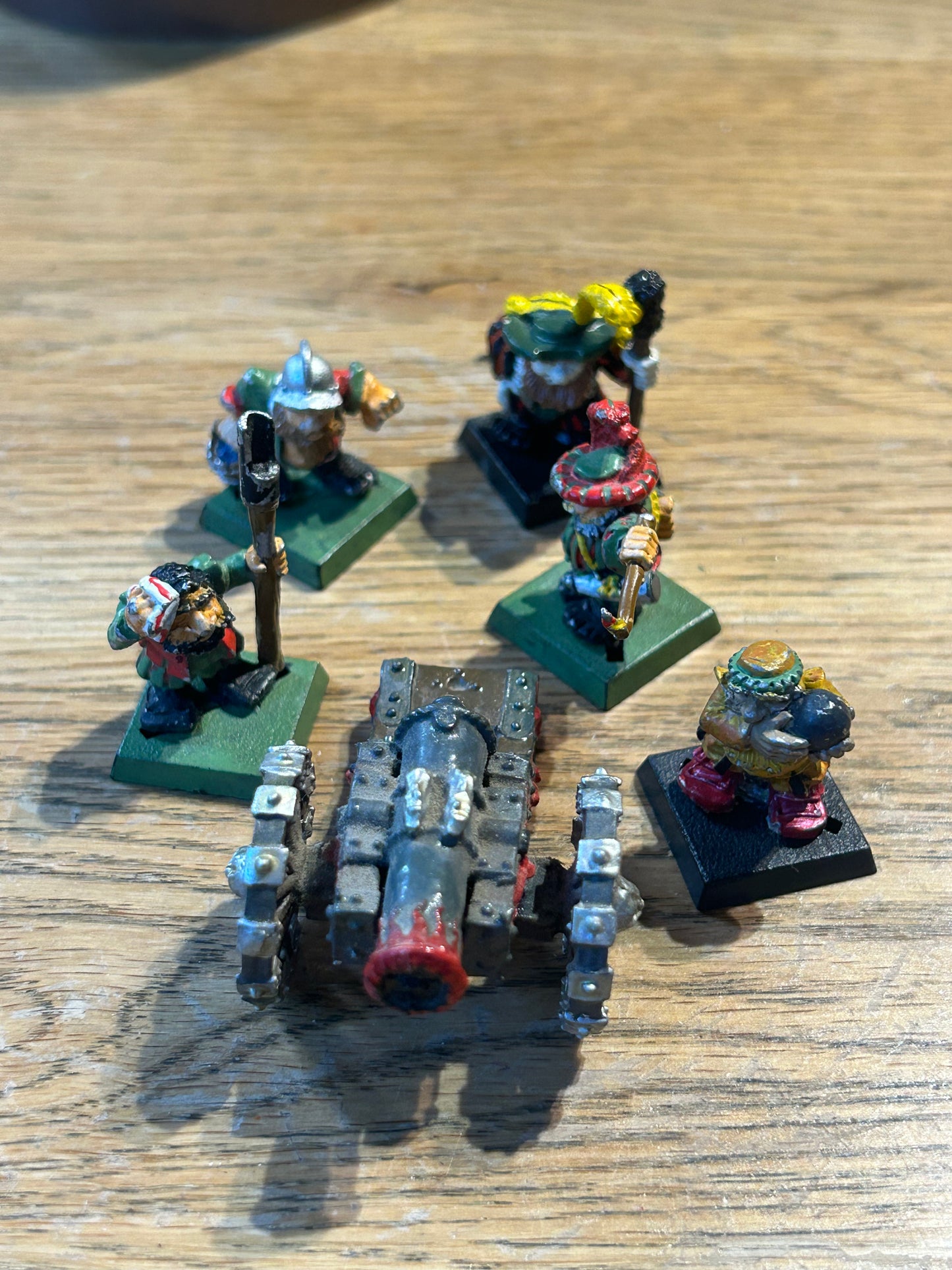 Warhammer fantasy marauder dwarf cannon / siege gun MM13 (missing the stool) includes the original metal wheels