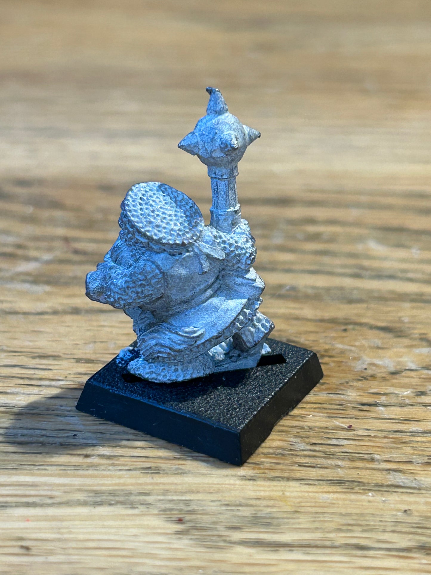 Citadel Warhammer fantasy 90s Marauder Dwarf Longbeard (undercoated white)