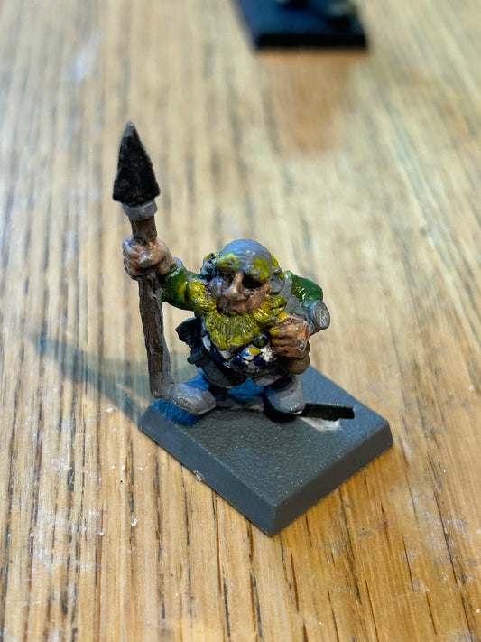 Marauder miniatures mm10 dwarfs DW 20
w. Spear & Shield, no Helmet uncatalogued