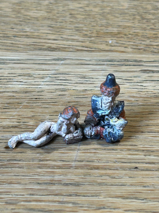 Vintage Grenadier FA132 Wizard and assistant (no flying carpet) Fantasy Lords